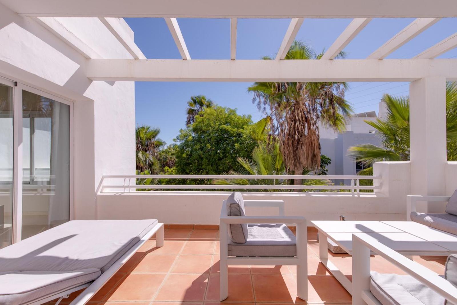 Alcazaba Lagoon Estepona Golf Appartement Buitenkant foto