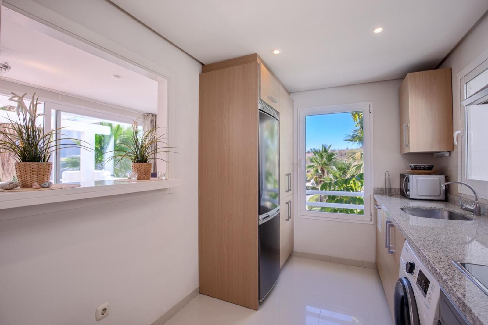 Alcazaba Lagoon Estepona Golf Appartement Buitenkant foto