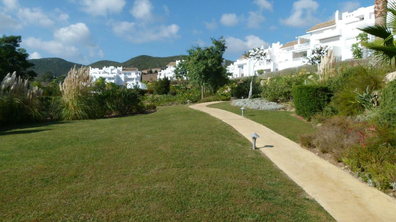 Alcazaba Lagoon Estepona Golf Appartement Buitenkant foto