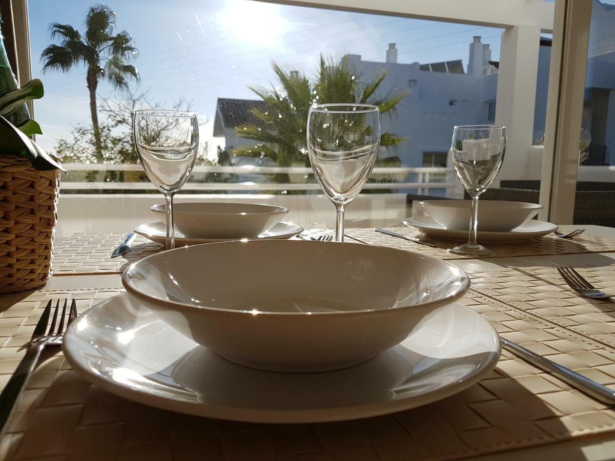 Alcazaba Lagoon Estepona Golf Appartement Buitenkant foto