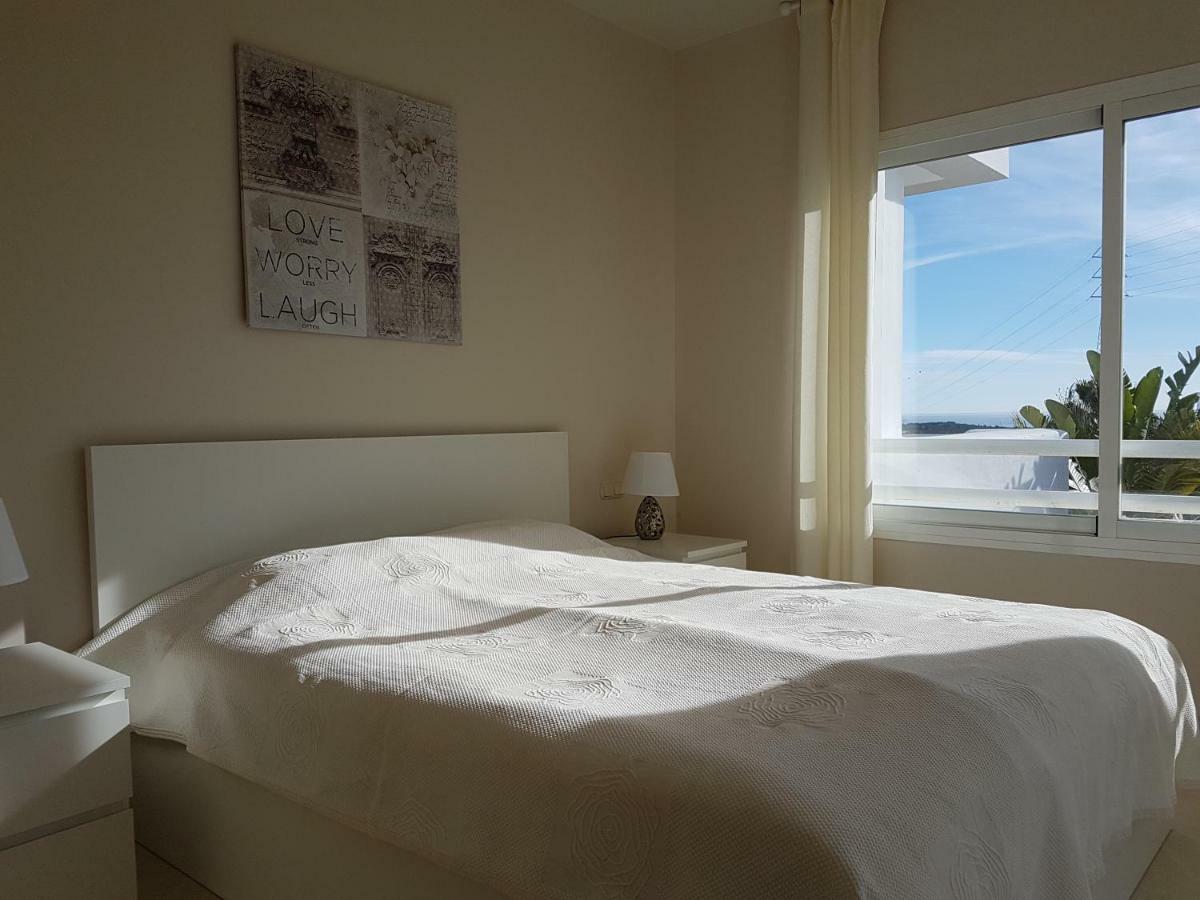 Alcazaba Lagoon Estepona Golf Appartement Buitenkant foto